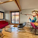 Apart-hotel Les 12 De Larros 4*