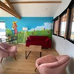 Apart-hotel Les 12 De Larros 4*