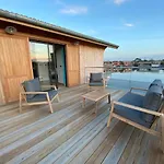 Apart-hotel Les 12 De Larros 4*