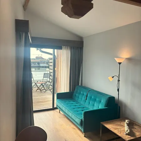 Apart Otel Les 12 De Larros 4*