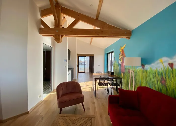 Les 12 De Larros Apart Otel