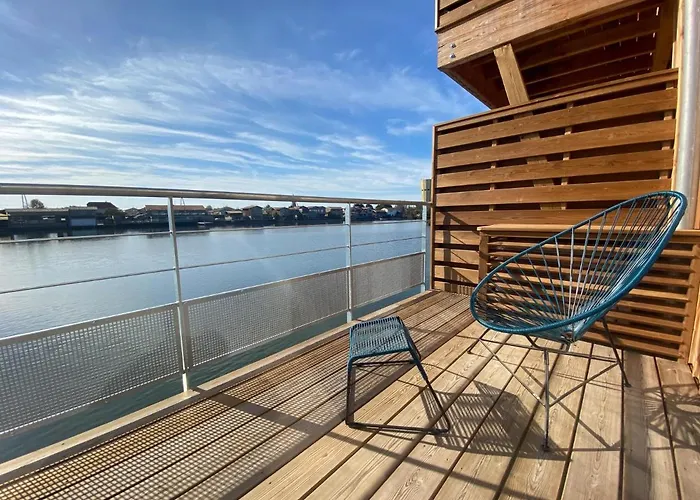 Apart-hotel Les 12 De Larros 4*