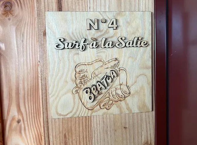 Les 12 De Larros Apart Otel