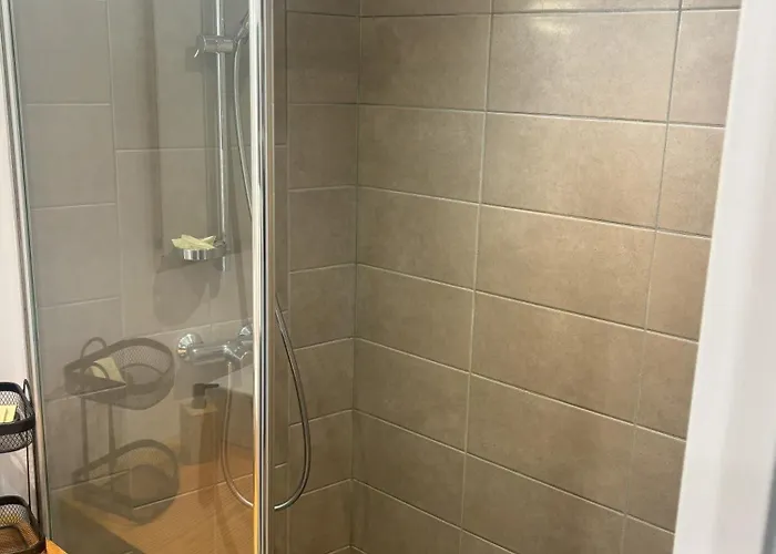 Les 12 De Larros Apartahotel 4*